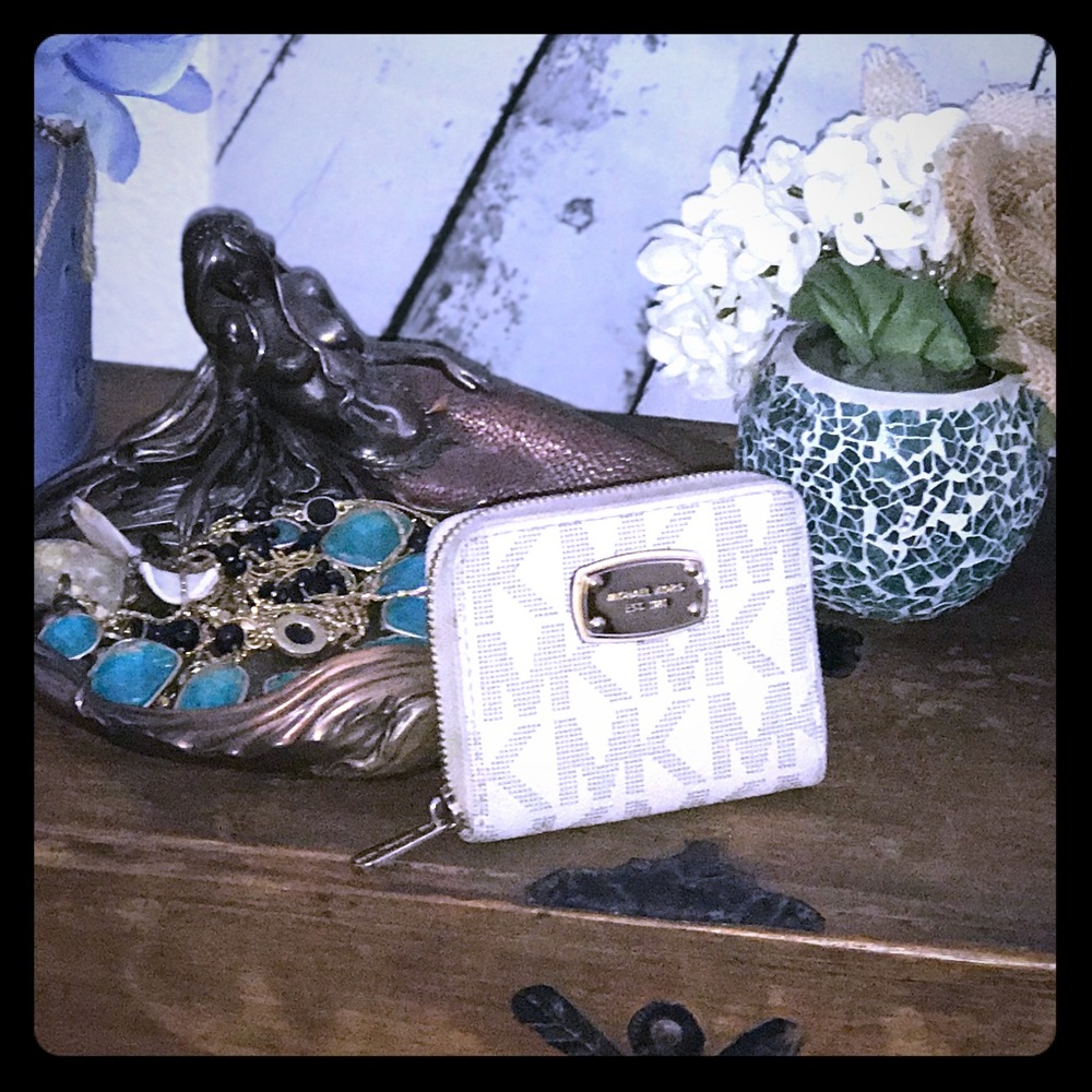 SOLD******Michael Kors wallet